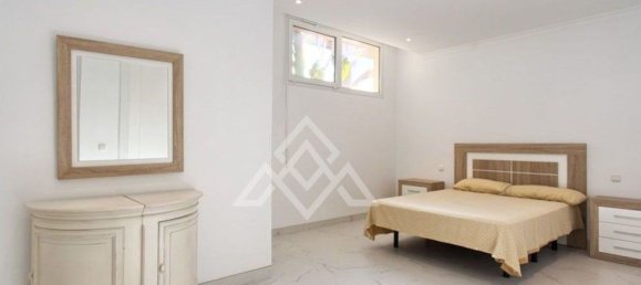 Villa de 8 dormitorios en Málaga, Spain No. 130909 47