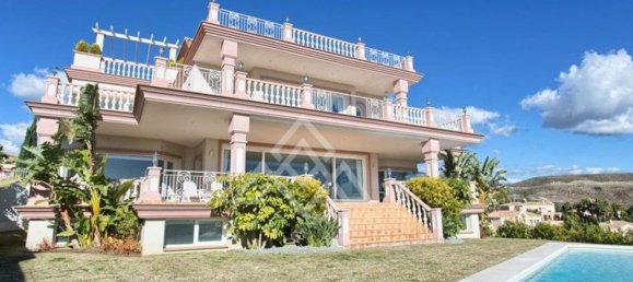 Villa de 8 dormitorios en Málaga, Spain No. 130909 3