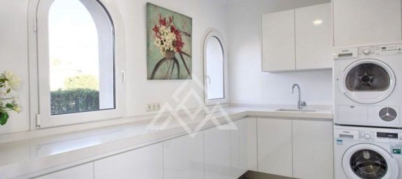 Villa de 8 dormitorios en Málaga, Spain No. 130909 19