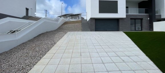 4 bedrooms House in Corroios, Portugal No. 123668 10