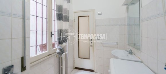 2 rooms Apartment in Milan, Italy No. 261217 11
