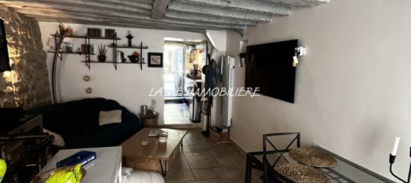 1 bedroom Apartment in Paris, France No. 151658 2
