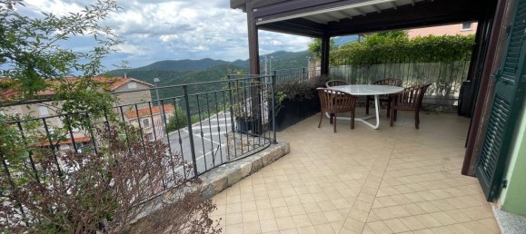 2 rooms Apartment in Magliolo, Italy No. 267961 2