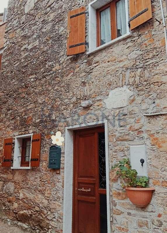 4 rooms Apartment in Carrara, Italy No. 14700