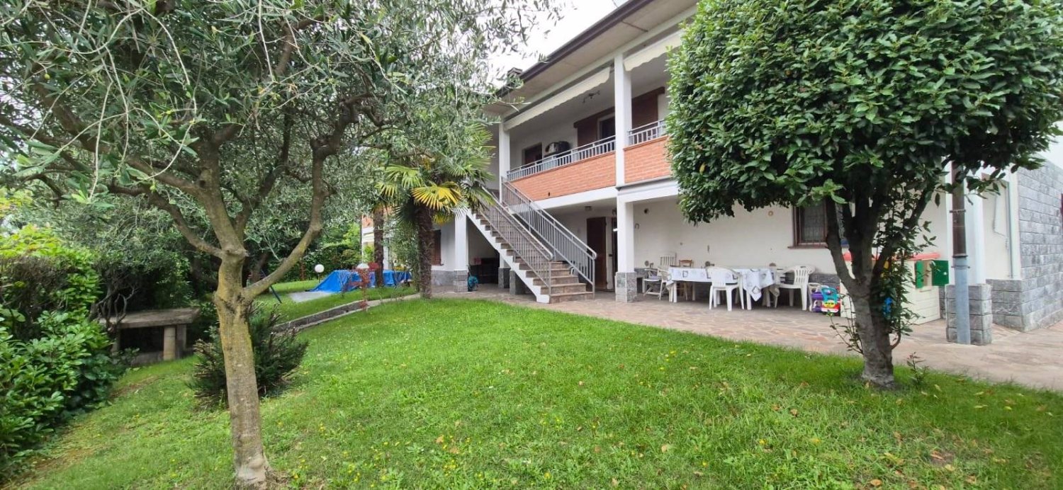 5 chambres Villa à Saltrio, Italy No. 303537