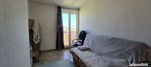 Apartamento de 2 dormitorios en Marseille, France No. 336888 10