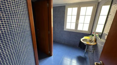 123m² Office in Alzira, Spain No. 95871