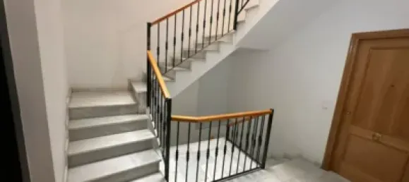 123m² Office in Alzira, Spain No. 95871 3