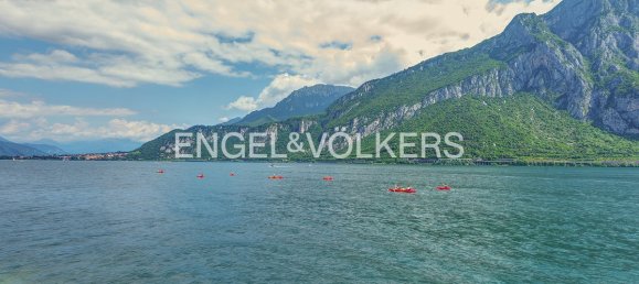 2 Schlafzimmer Wohnung in Valmadrera, Italy, Nr. 291165 10