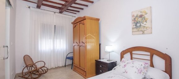 Apartamento de 3 dormitorios en Mahon, Spain No. 5034 9