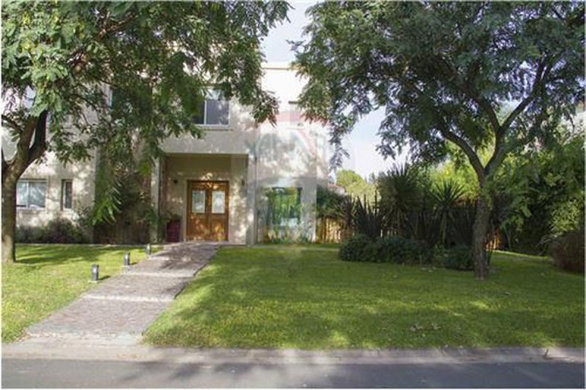 4 bedrooms House in Tigre, Argentina No. 612