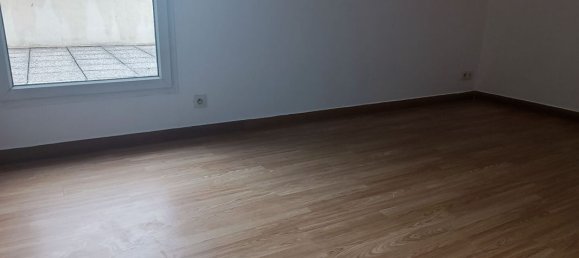 Квартира с 3 спальнями в Бобиньи, Франция № 183987 6