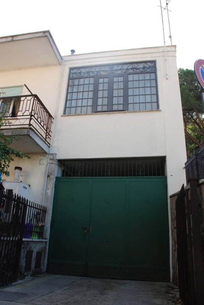 72m² Warehouse in Marino, Italy No. 252621