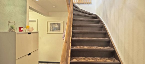 Дом с 7 комнатами в Кобург, Германия № 137346 6