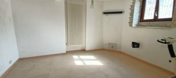 4 rooms Apartment in Villa del Bosco, Italy No. 20751 26