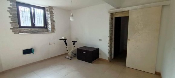 4 rooms Apartment in Villa del Bosco, Italy No. 20751 27