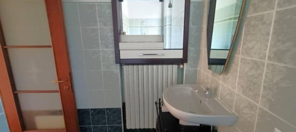 4 rooms Apartment in Villa del Bosco, Italy No. 20751 13