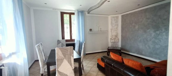4 rooms Apartment in Villa del Bosco, Italy No. 20751 3