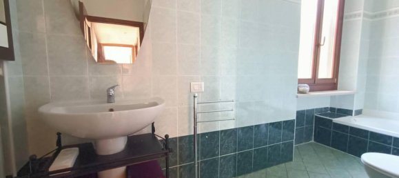 4 rooms Apartment in Villa del Bosco, Italy No. 20751 14