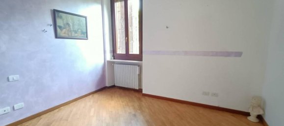 4 rooms Apartment in Villa del Bosco, Italy No. 20751 10