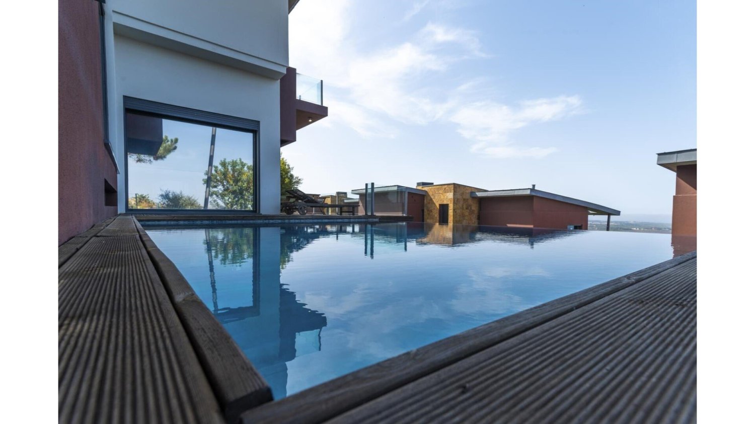 4 bedrooms Villa in Cascais, Portugal No. 247503