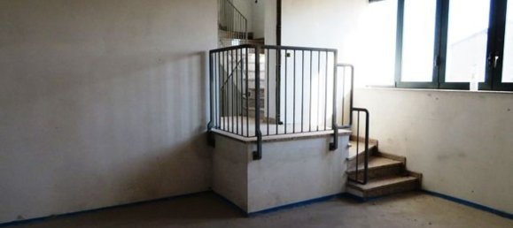 4-Zimmer Lagerhaus in Cento, Italy, Nr. 85574 19