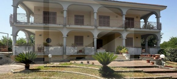 15-salle Villa à Somma Vesuviana, Italy No. 34594 3