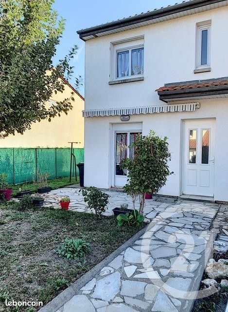 3 غرف نوم منزل في Lempdes, France رقم 335353