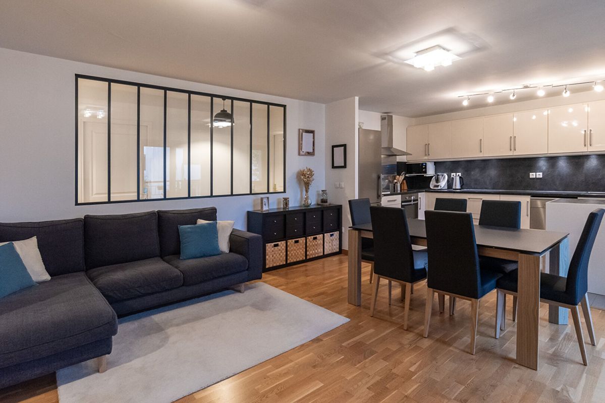 3 bedrooms Apartment in Nogent-sur-Marne, France No. 321783