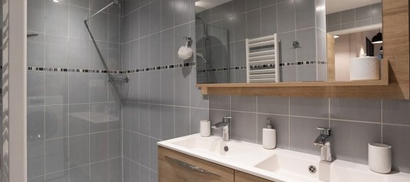 3 bedrooms Apartment in Nogent-sur-Marne, France No. 321783 6