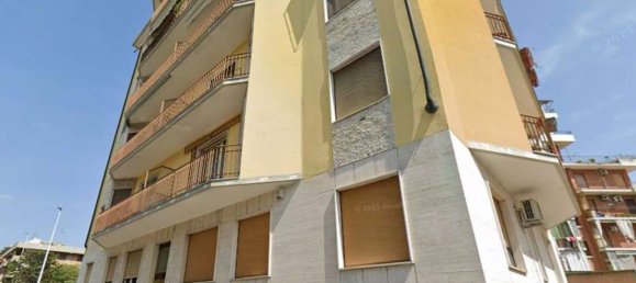 7 غرف نوم شقة في Vercelli, Italy رقم 369790 9