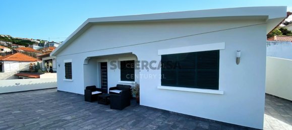 3 bedrooms House in Funchal, Portugal No. 155648 22