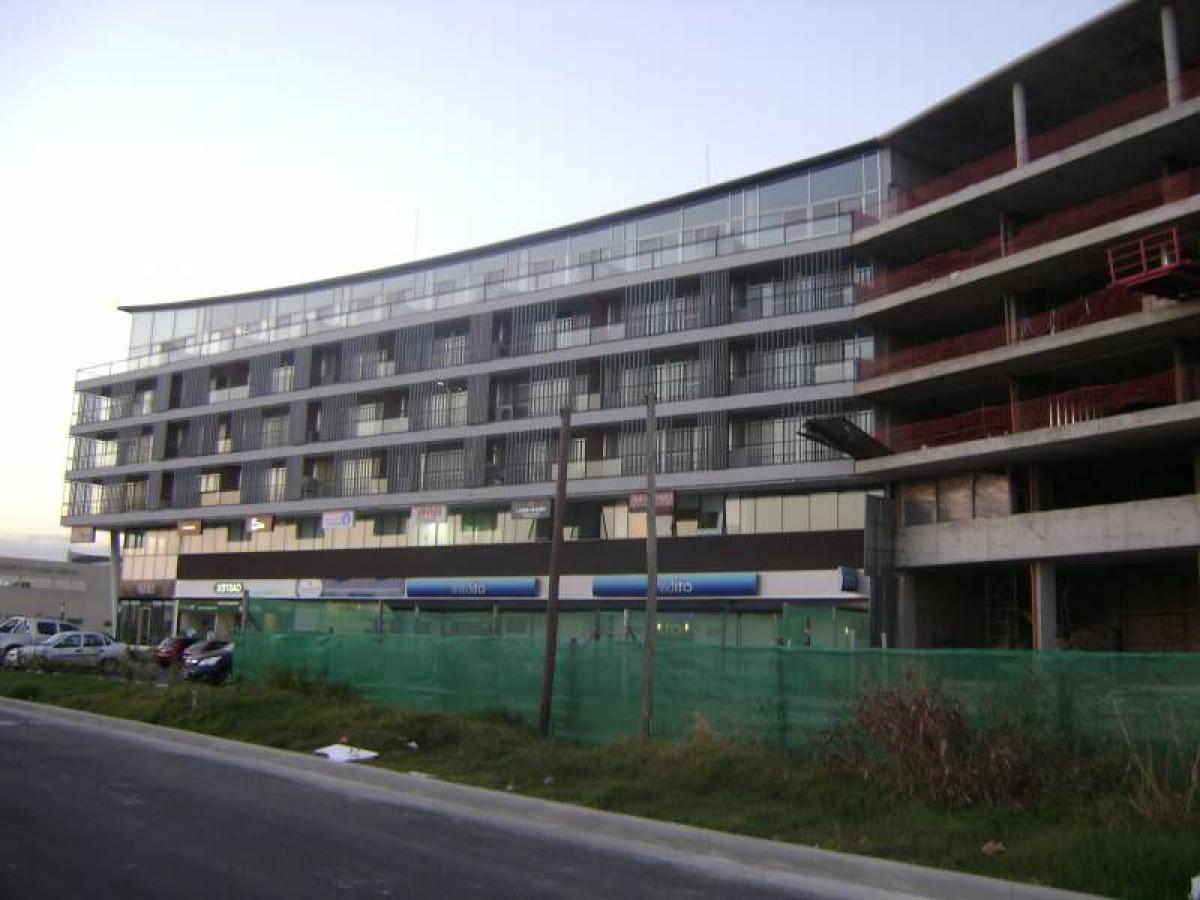 49m² Office in Tigre, Argentina No. 24083