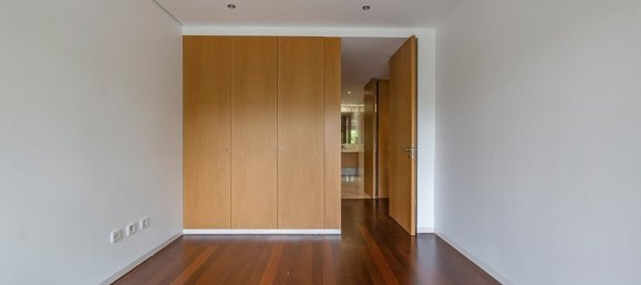 4 Schlafzimmer Wohnung in Porto, Portugal, Nr. 131007 15