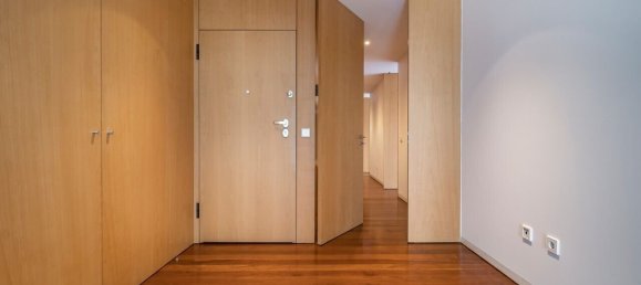 4 Schlafzimmer Wohnung in Porto, Portugal, Nr. 131007 2