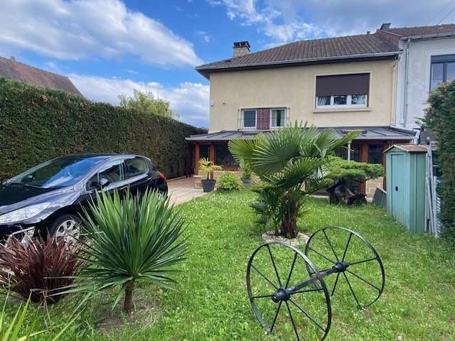 Casa T4 em Montfermeil, France N.º 186108