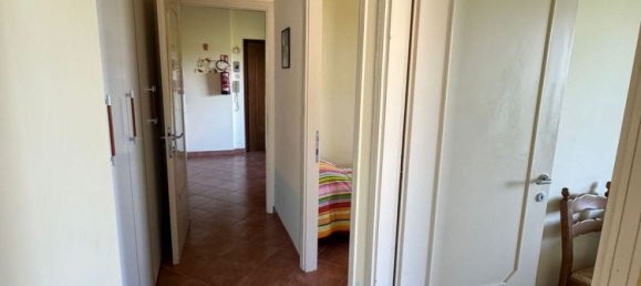 3 chambres Appartement à Follonica, Italy No. 381648 8