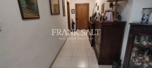 Apartamento de 3 dormitorios en Sliema, Malta No. 3084 5
