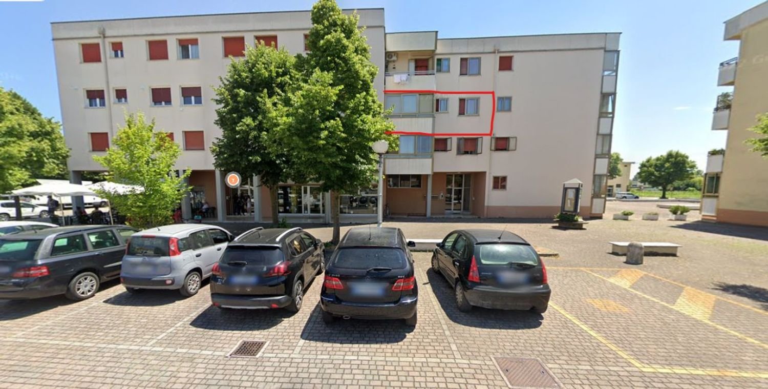 3 rooms Apartment in Santa Maria di Sala, Italy No. 218437