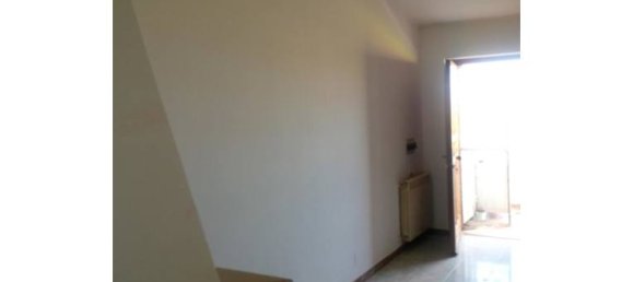 3 bedrooms House in Anzio, Italy No. 254033 2
