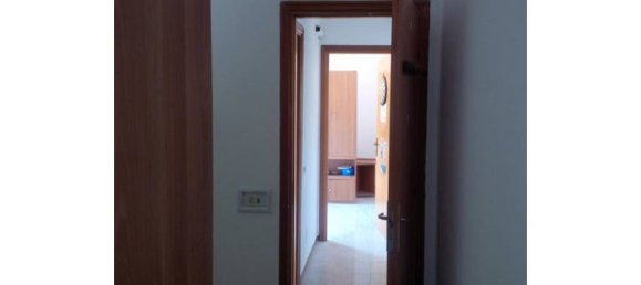 3 bedrooms House in Anzio, Italy No. 254033 3