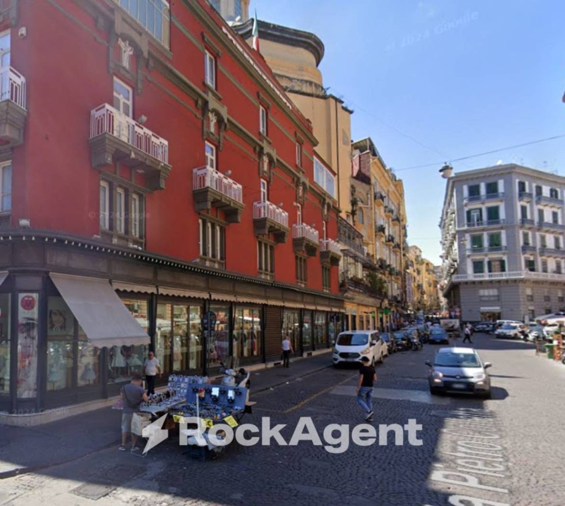 2 bedrooms Apartment in Naples, Italy No. 262716