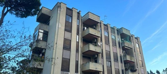 2 rooms Apartment in Rome, Italy No. 219909 3