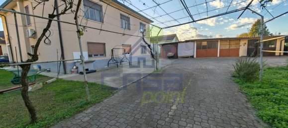 4غرفة فيلا في Massalengo, Italy رقم 37226 71