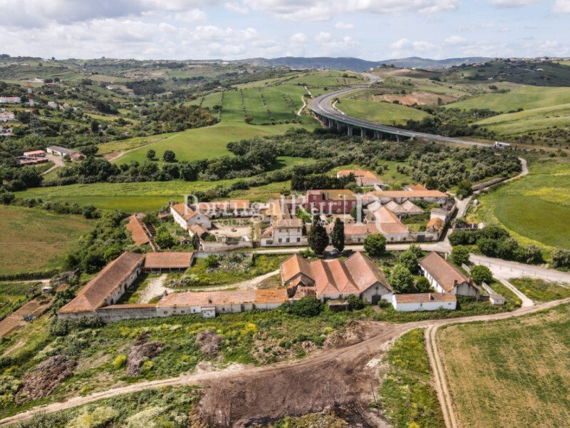 10 bedrooms Land in Vila Franca de Xira, Portugal No. 134645