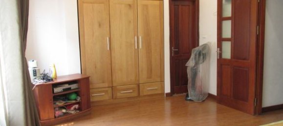 4 Schlafzimmer Haus in Hoan Kiem, Vietnam, Nr. 5040 9