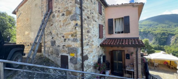 5 bedrooms House in Terenzo, Italy No. 343548 2