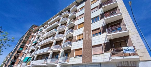 3 bedrooms Apartment in Collegno, Italy No. 360323 2