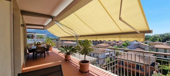 Ático de 2 dormitorios en Massa, Italy No. 295173 8