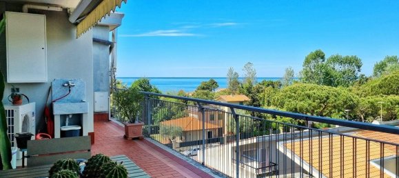 Ático de 2 dormitorios en Massa, Italy No. 295173 18